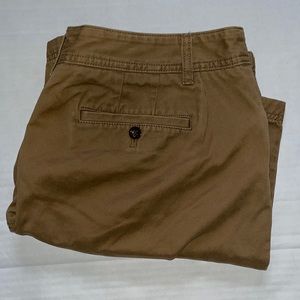 Eddie Bauer Legend Wash Womens sz 14 100% Cotton Dark Khaki Bermuda Shorts